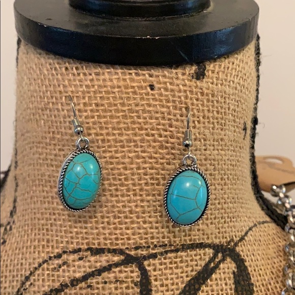 Southwestern Boho Necklace Turquoise & Earrings - Picture 3 of 4